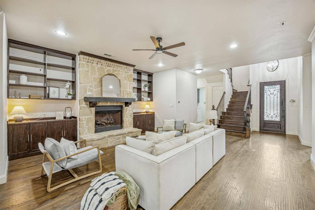 5717 Naples Drive, Flower Mound, TX 75028