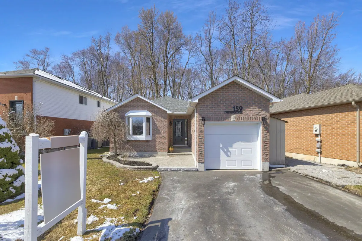 159 Sandringham DR, Clarington, ON L1E 2G6