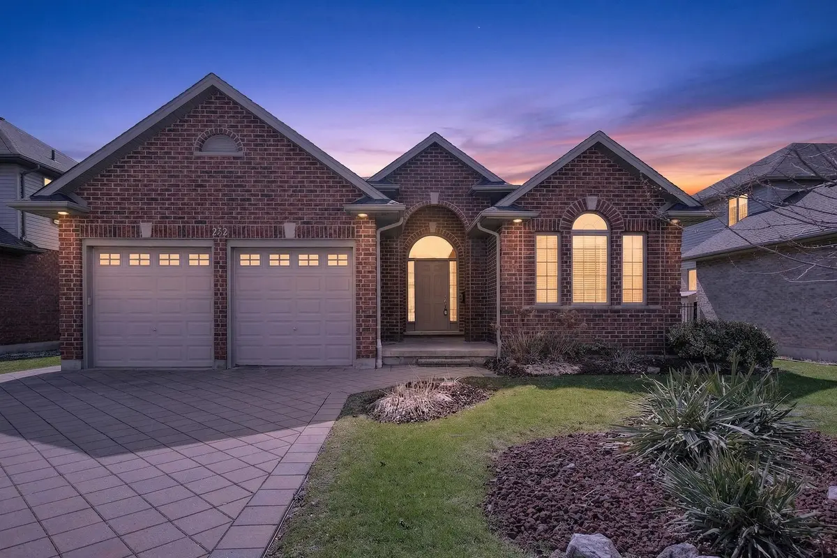 22 Springfield WAY, Middlesex Centre, ON N0L 1R0