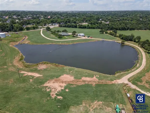 1221 Park N Boulevard, Cleburne, TX 76033