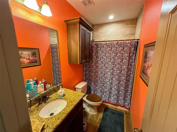 816 Elmo Drive, Seagoville, TX 75159