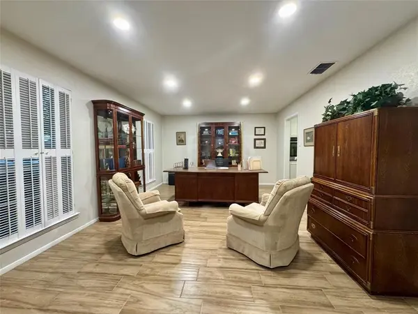 1116 Willowcreek Road, Cleburne, TX 76033