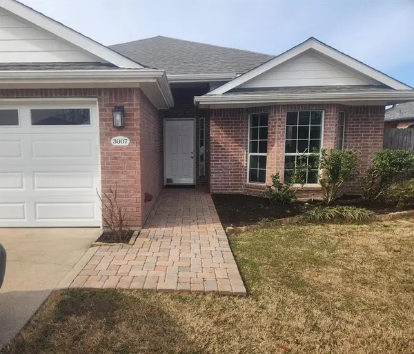 3007 Lake Side Drive, Sanger, TX 76266