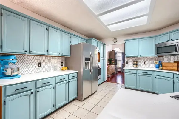 322 Allegheny Trail Lane, Garland, TX 75043