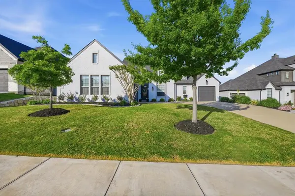 3012 Nob Hill Drive, Burleson, TX 76028