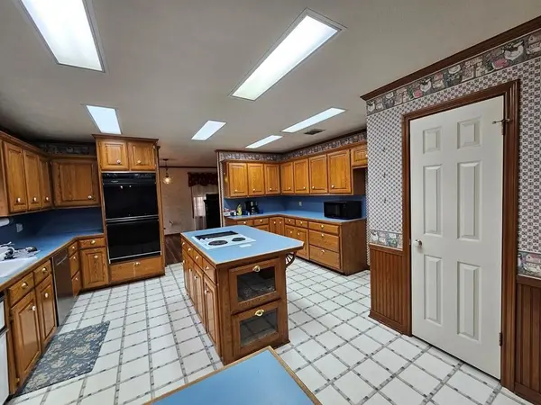 1710 An County Road 463, Montalba, TX 75853