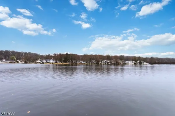 11 Huron Pl, Denville Twp., NJ 07834