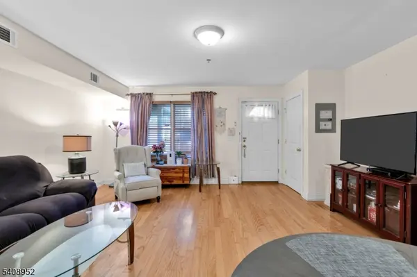 5 Maple Ave #102, Union Twp., NJ 07088