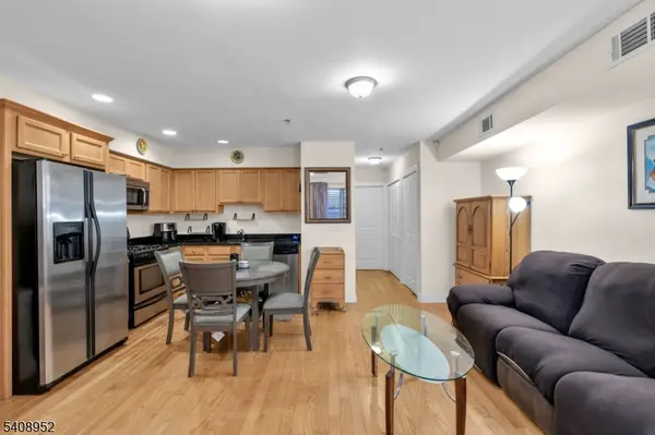 5 Maple Ave #102, Union Twp., NJ 07088