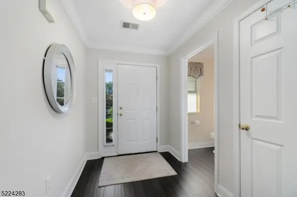 13 Knox Ct, Bernards Twp., NJ 07920