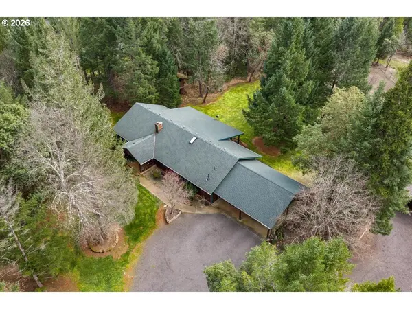 122 CARLOS AVE, Rogue River, OR 97537