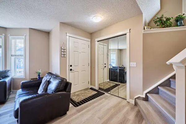 188 Silverado Plains Close SW, Calgary, AB T2X 0G4