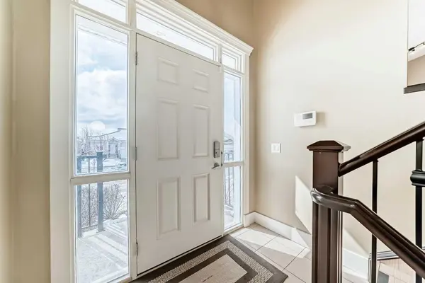 520 Rocky Vista GDNS NW, Calgary, AB T3G 0B7