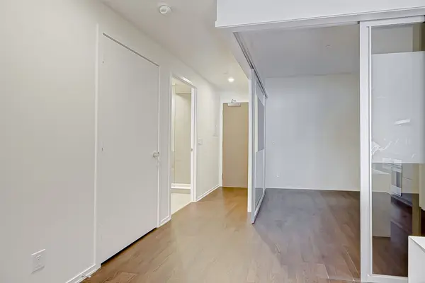 1 Bloor ST E #314, Toronto C08, ON M4W 0A8