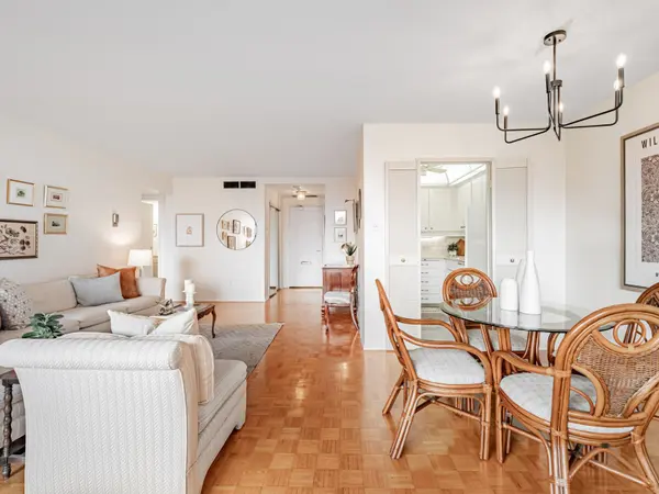 20 Avoca AVE #505, Toronto C09, ON M4T 2B8