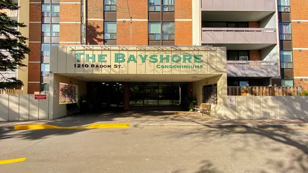 1210 Radom ST #509, Pickering, ON L1W 2Z3