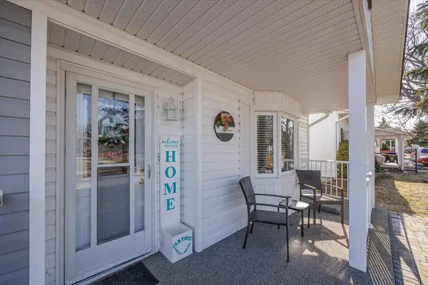 69 Corner Brook TRL, Innisfil, ON L9S 1N7