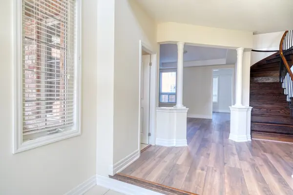 17 Mercury AVE, Georgina, ON L4P 0H1