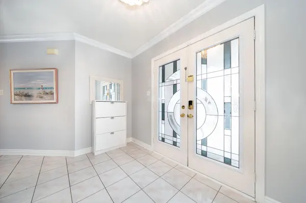 2211 Old Rutherford RD, Vaughan, ON L6A 1Z7