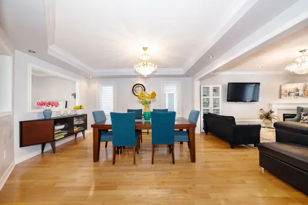 2211 Old Rutherford RD, Vaughan, ON L6A 1Z7