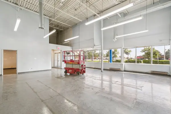 6150 Dixie RD #1-3, Mississauga, ON L5T 2E2