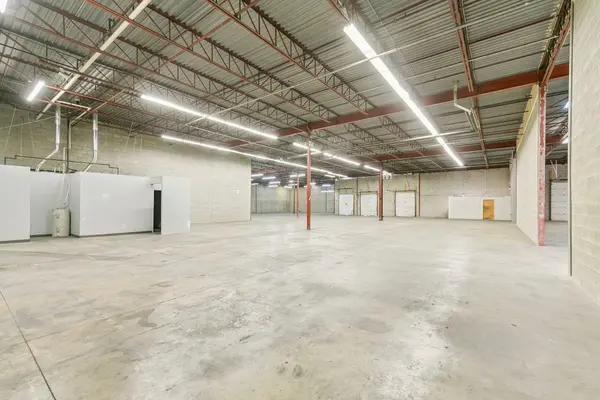 6150 Dixie RD #1-3, Mississauga, ON L5T 2E2