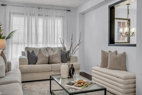 97 Winners CIR, Brampton, ON L7A 1M2