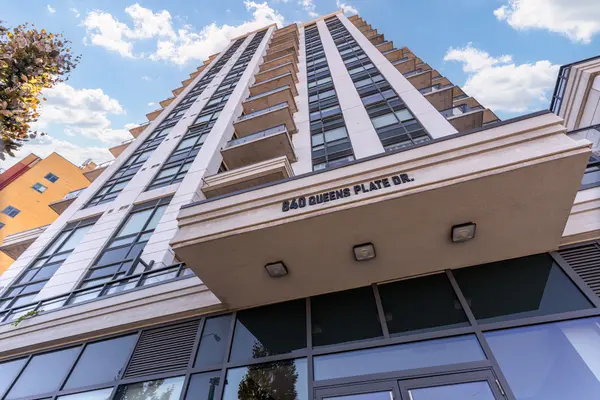 840 Queens Plate DR #205, Toronto W10, ON M9W 0E7