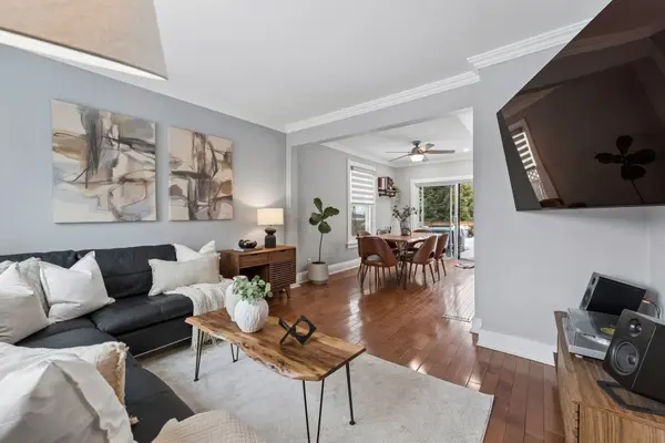 71 English ST, Brampton, ON L6X 1L5