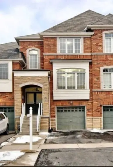 80 Lorenzo CIR, Brampton, ON L6R 0Z9