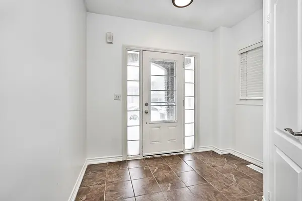 4227 Cole CRES, Burlington, ON L7M 0M7