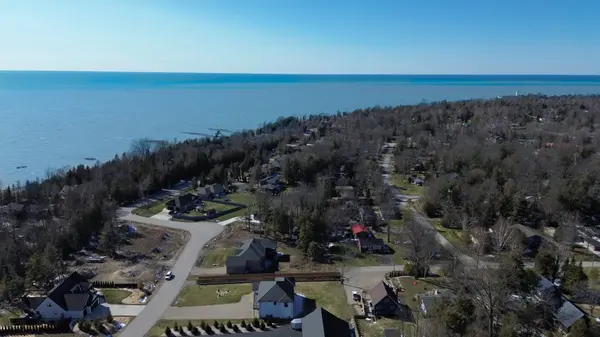 9 Sunset PL, Huron-kinloss, ON N0G 2R0