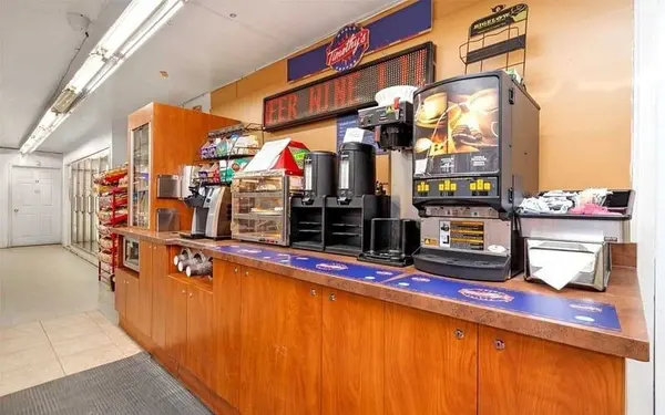 10514 County 3 RD, North Dundas, ON K0E 1S0