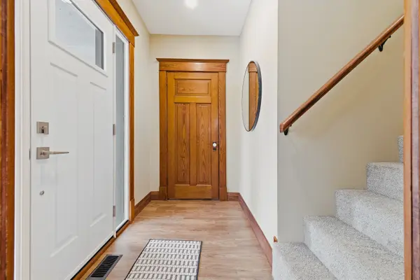 999 Vine ST, Cambridge, ON N3H 2Z7