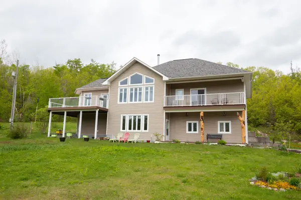 1019 Silk LN, Minden Hills, ON K0M 2K0