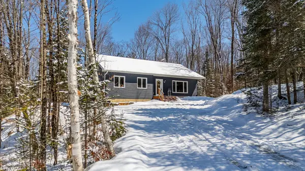 260 Mountain ST, Dysart Et Al, ON K0M 1S0