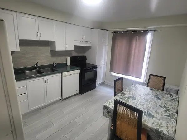 137 Dovercliffe RD, Guelph, ON N1G 3A5