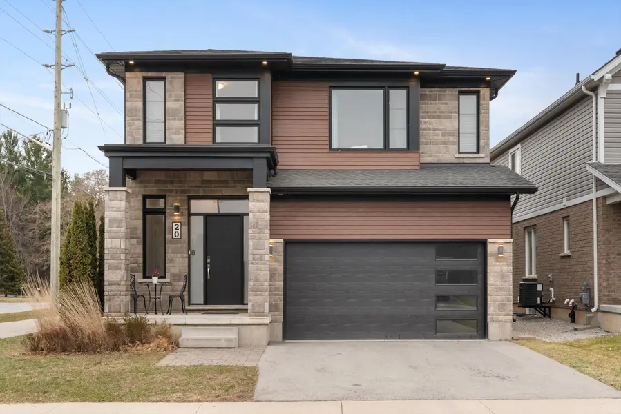 20 Myrtle ST, Pelham, ON L0S 1E6