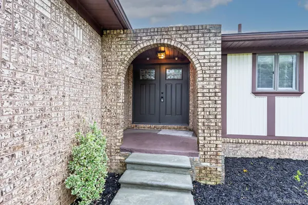 59663 PETTENGILL DR, Lyon Twp, MI 48165