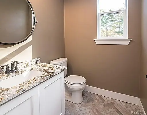 10539 Stoney Point DR, Green Oak Township, MI 48178