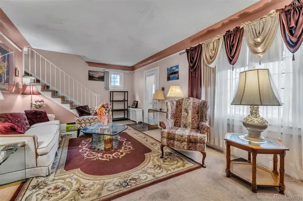 18944 Santa Barbara DR, Detroit, MI 48221