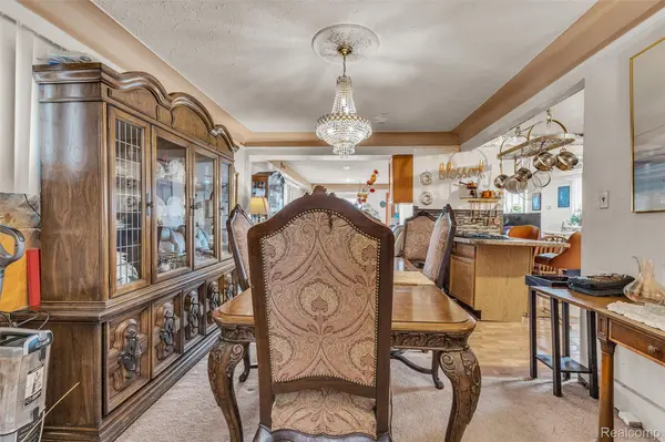 18944 Santa Barbara DR, Detroit, MI 48221