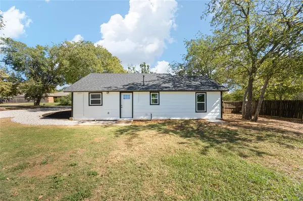 506 Caddell Street, Aubrey, TX 76227