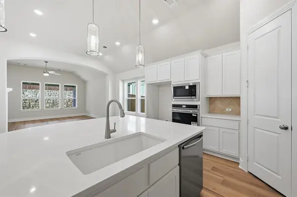 5048 Westhaven Circle, Denison, TX 75020