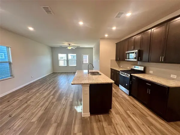 1636 Briar Hunt Drive, Forney, TX 75126