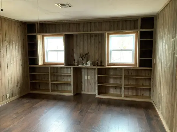 406 N 6th Street, Ballinger, TX 76821