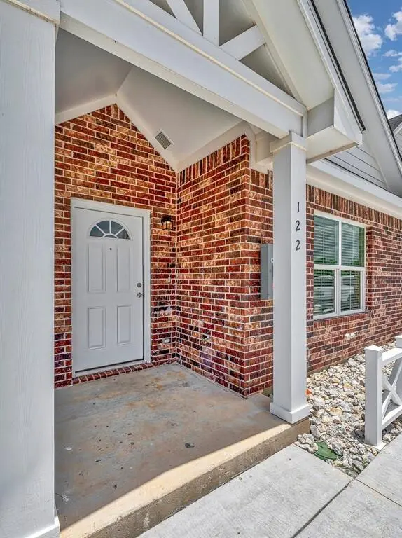 128 Morris Court, Mcgregor, TX 76657