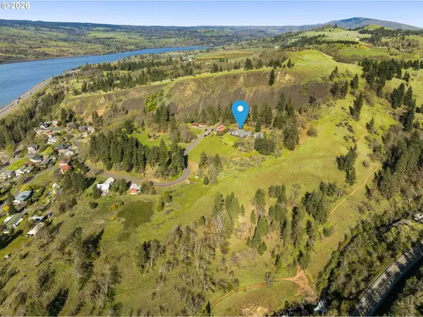 400 CHERRY HILL DR, Mosier, OR 97040