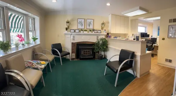 69 S Martine Ave, Fanwood Boro, NJ 07023