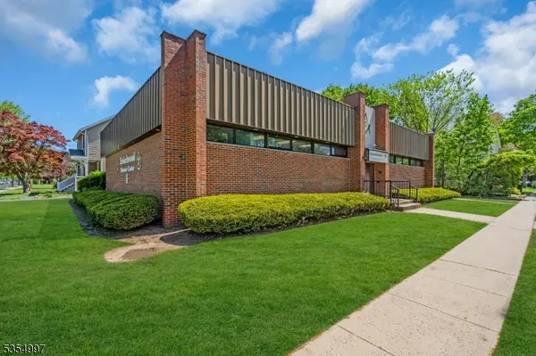 301 Forest Rd, Scotch Plains Twp., NJ 07076